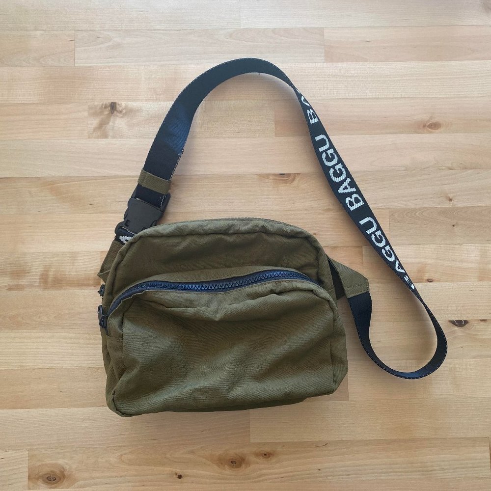 Baggu Fanny Pack in perfect condition